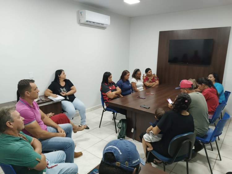 Reunião com a secretária de Educação de Alto Paraguai, Aparecida Amorim