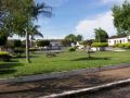praca 585 438 90