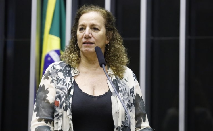 Comissão aprova projeto com incentivos para criação de centros de convivência